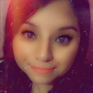 Meet your Posher, Yvette